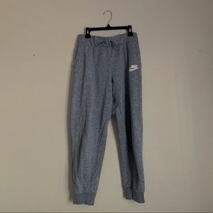 kids nike grey joggers/sweatpants